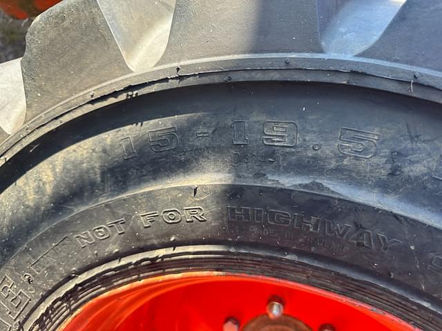 Image of Kubota L35 equipment image 4