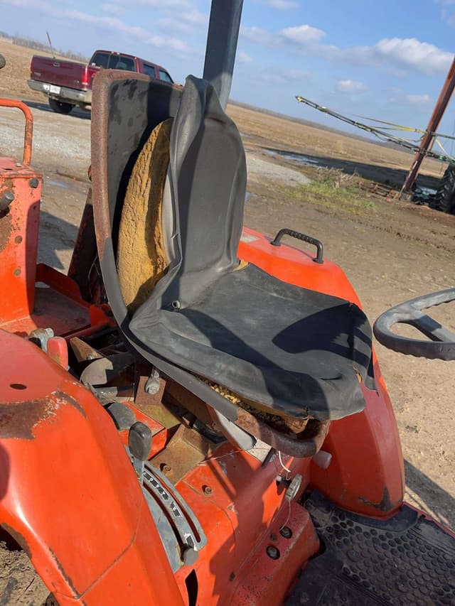 Image of Kubota L35 equipment image 4