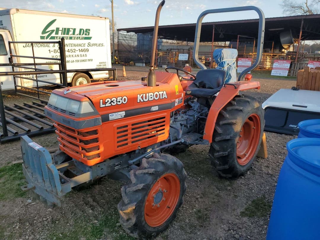 Image of Kubota L2350 Primary image