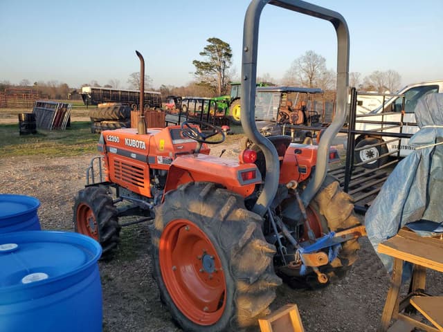 Image of Kubota L2350 equipment image 1