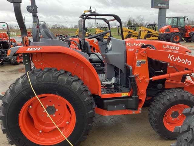 Image of Kubota L3560 equipment image 1