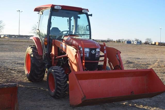 Image of Kubota L3560 equipment image 3