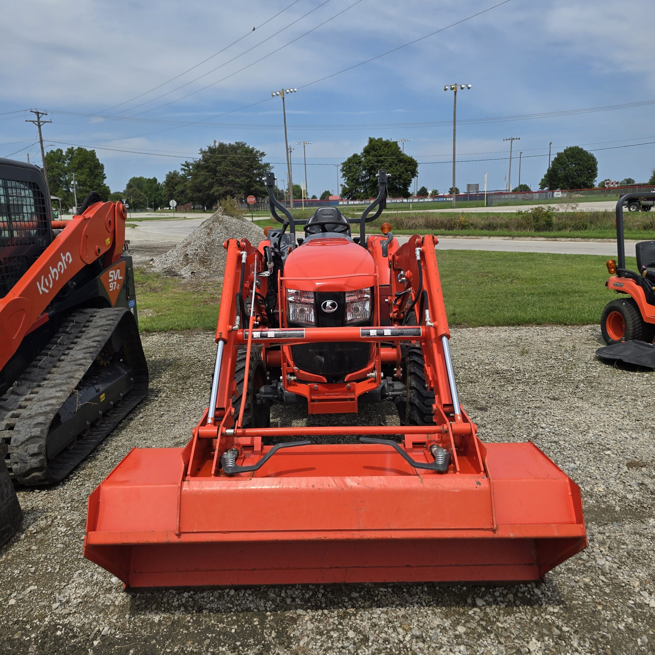 2021 Kubota L3560 Equipment Image0