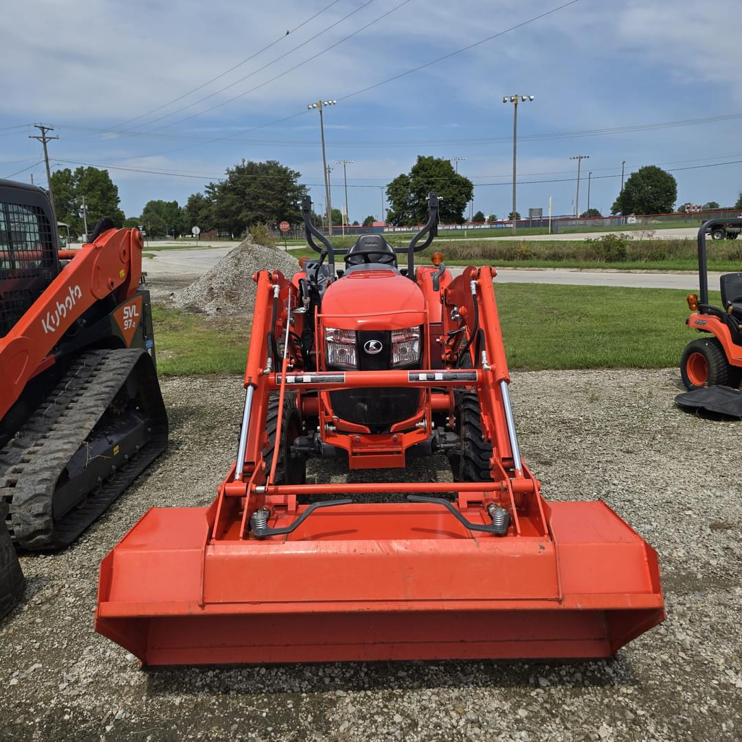Image of Kubota L3560 Image 1