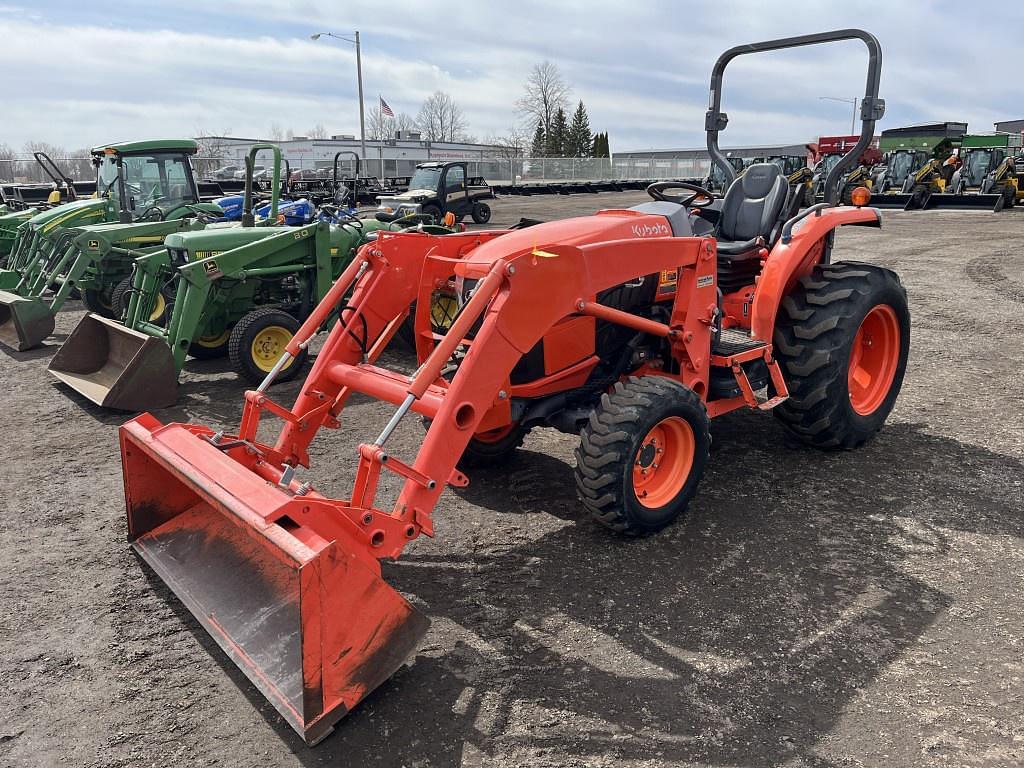 Image of Kubota L3560 Primary image