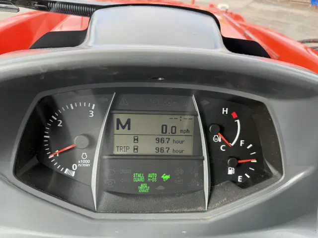 Image of Kubota L3560HSTC-LE equipment image 2