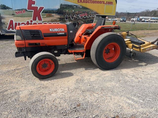 Image of Kubota L3600 equipment image 3