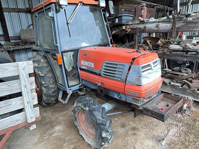 Image of Kubota L3600 equipment image 3