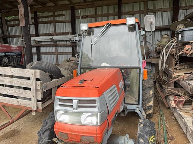 Image of Kubota L3600 equipment image 2