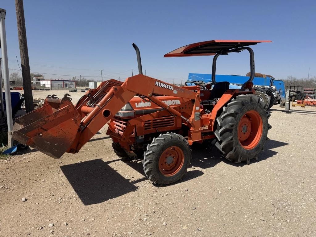 Kubota L3650 Equipment Image0