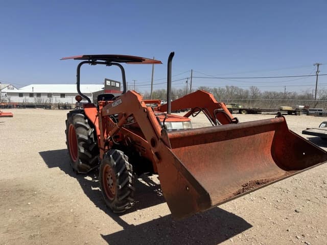 Image of Kubota L3650 equipment image 1