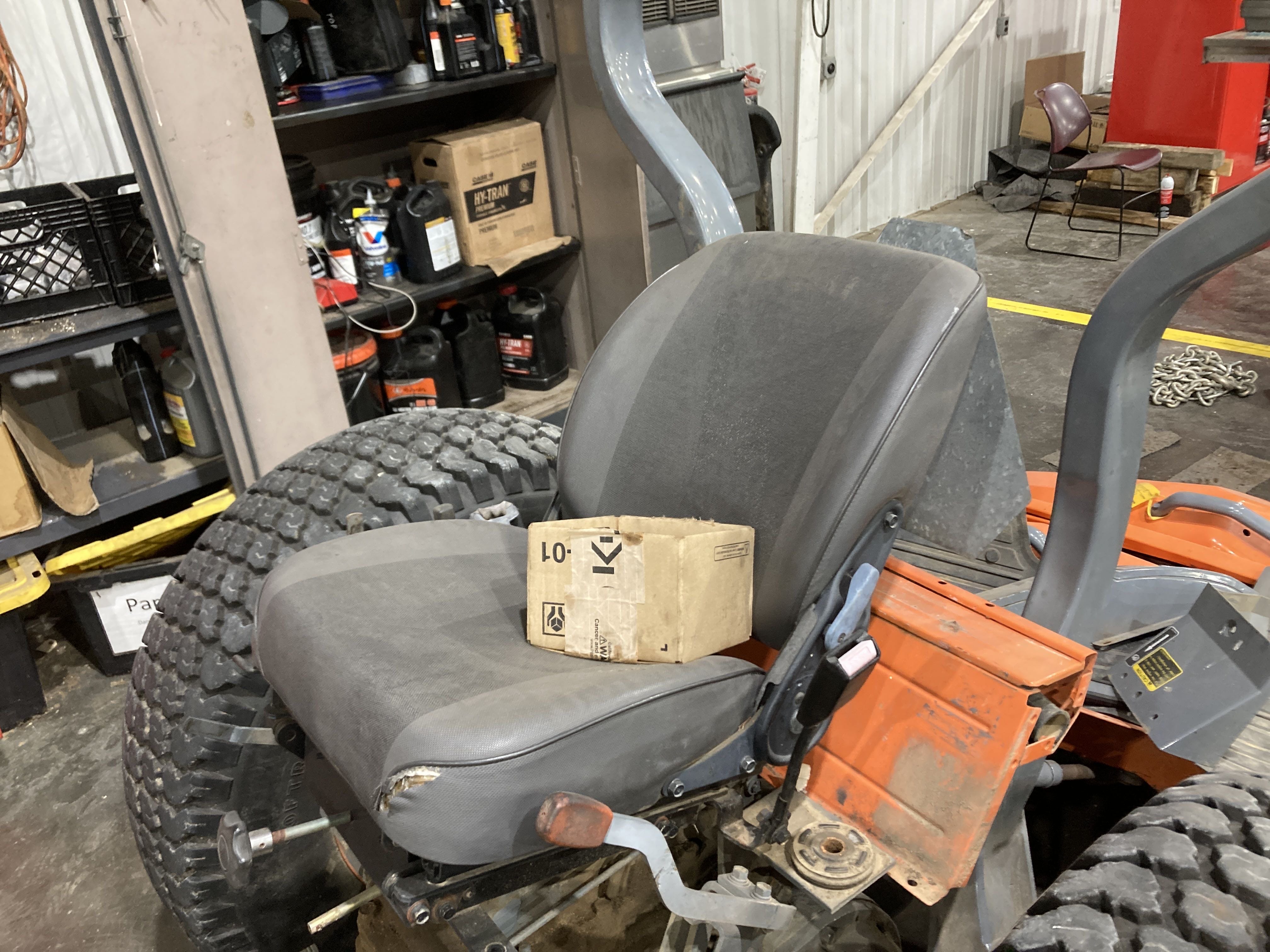 Kubota L3710 Equipment Image0