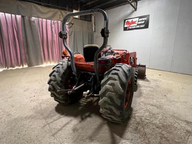 Image of Kubota L3710 equipment image 4