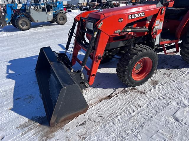 Image of Kubota L3710 equipment image 4