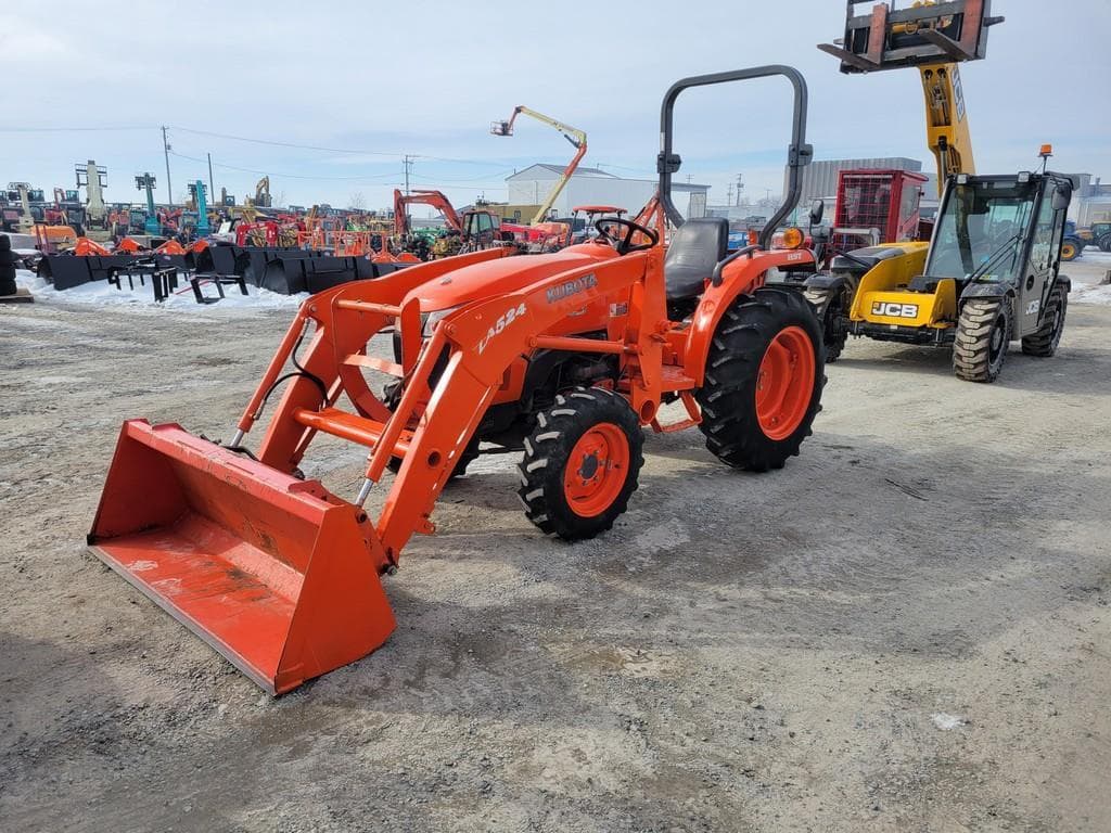 Image of Kubota L3800 Primary image