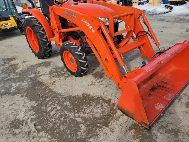 Image of Kubota L3800 equipment image 3
