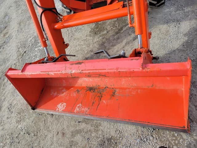 Image of Kubota L3800 equipment image 1