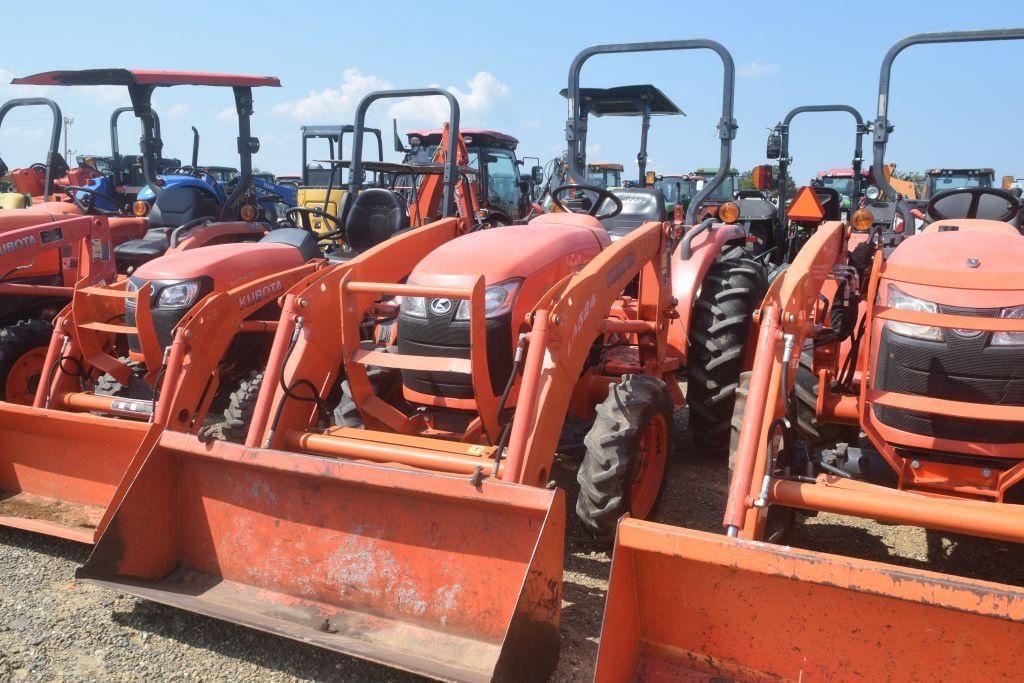 Image of Kubota L3800 Primary image