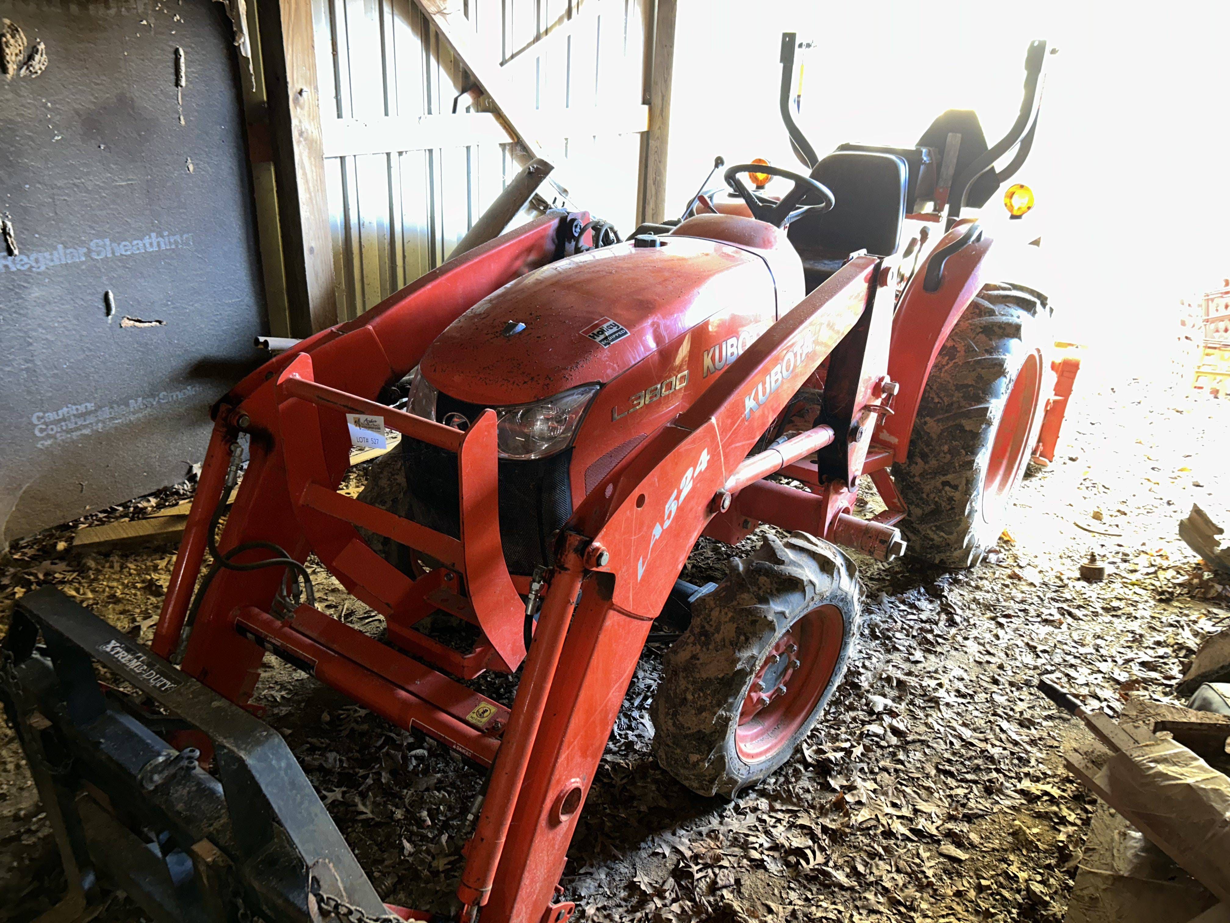 Kubota L3800 Equipment Image0