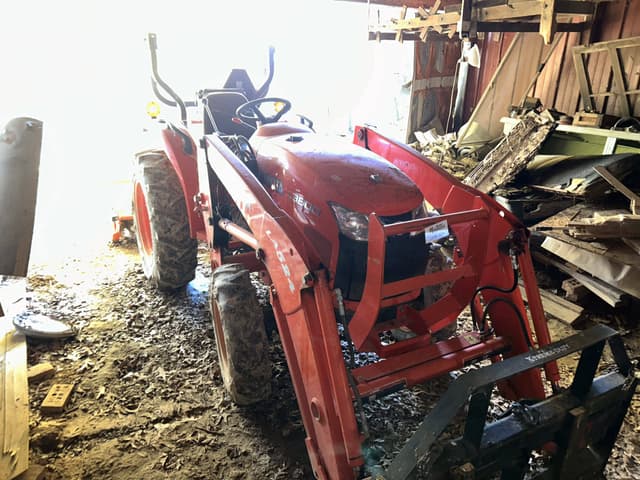 Image of Kubota L3800 equipment image 1