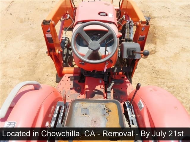 Image of Kubota L3800 equipment image 3