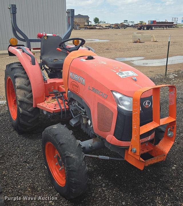 Image of Kubota L3800 equipment image 2