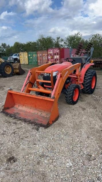 Main image Kubota L3800