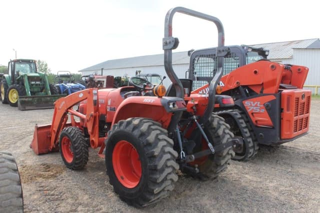 Image of Kubota L3800D equipment image 1