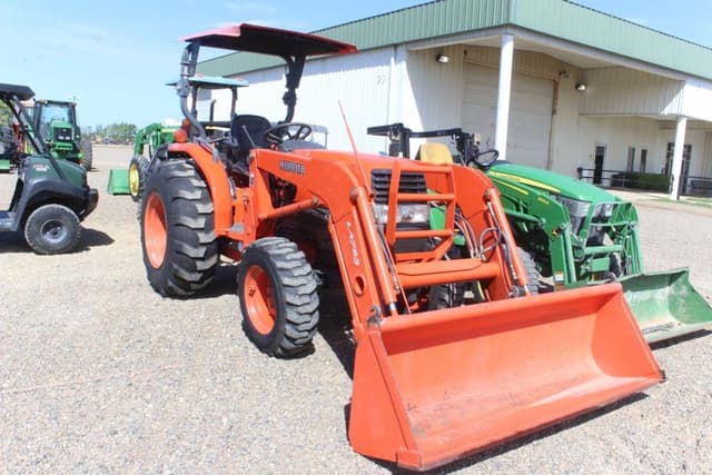 Image of Kubota L3830 equipment image 3