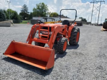 Main image Kubota L3830