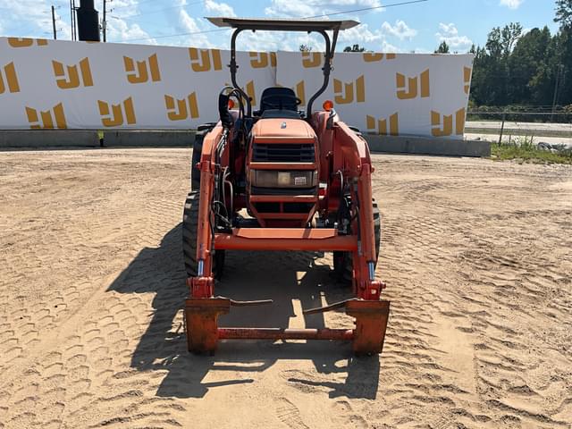 Image of Kubota L3830 equipment image 1