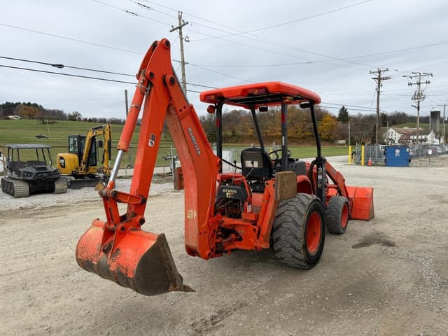 Image of Kubota L39 equipment image 4