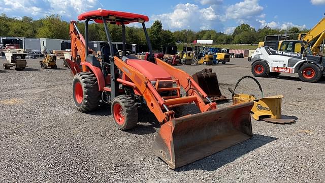 Image of Kubota L39 equipment image 2