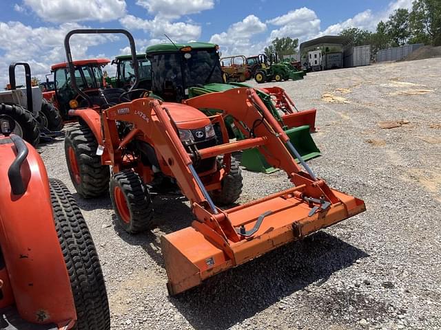Image of Kubota L3901 equipment image 1