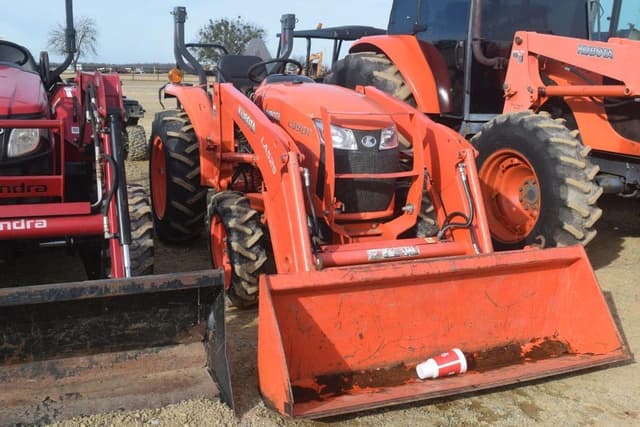 Image of Kubota L3901 equipment image 4