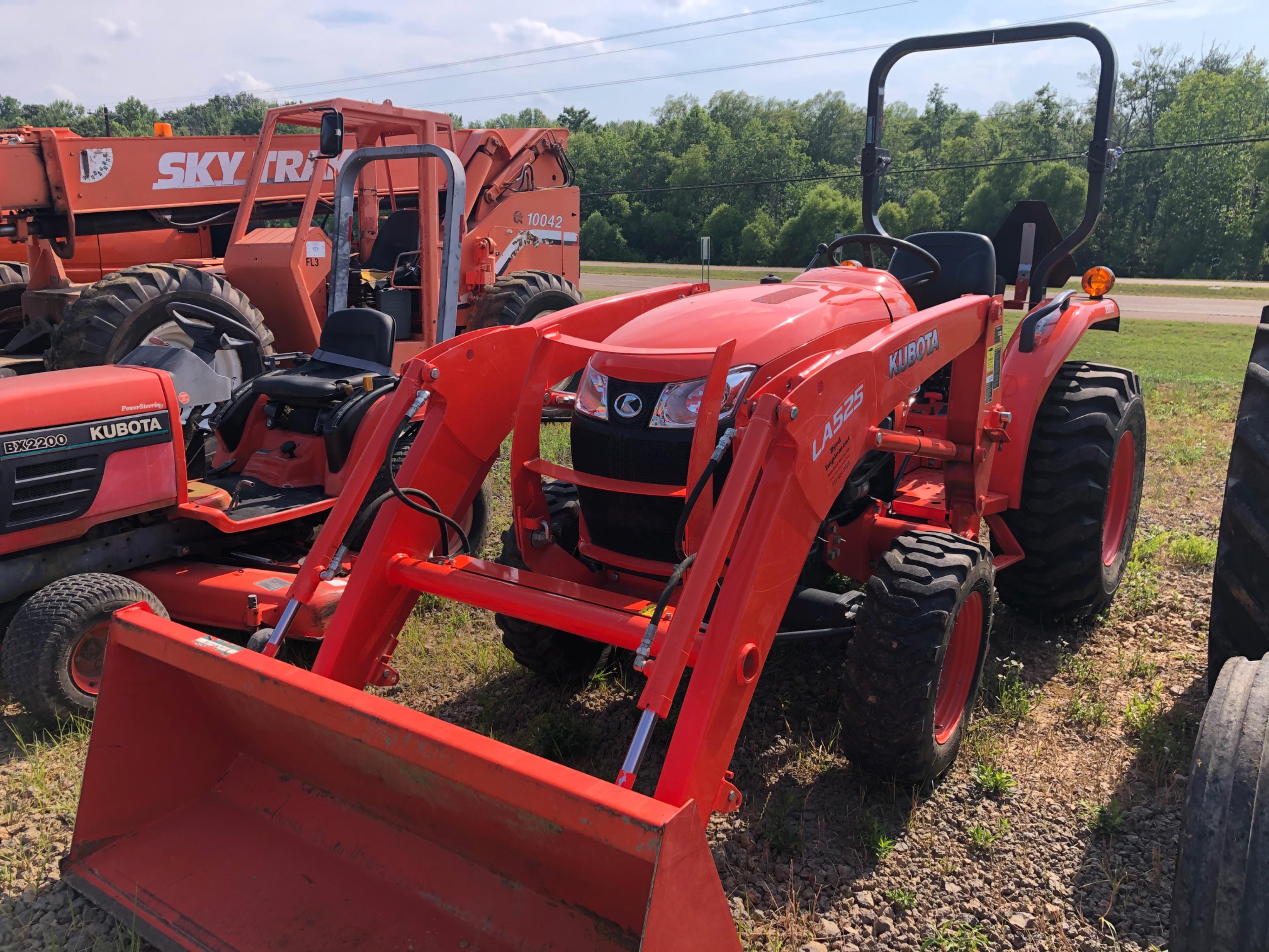 Main image Kubota L3901