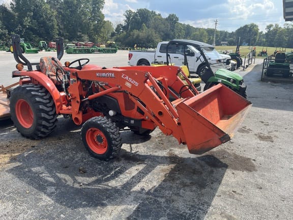 Main image Kubota L3901