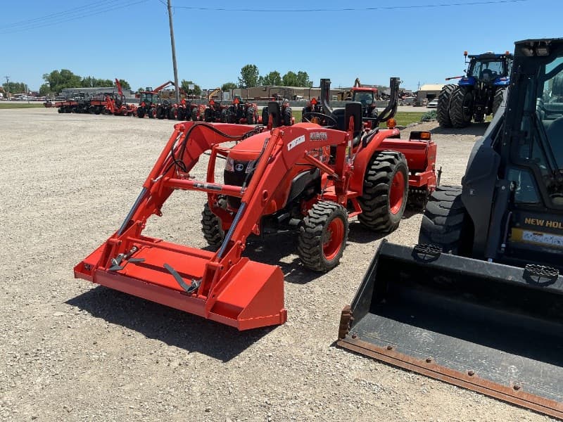 Image of Kubota L3901 Primary image