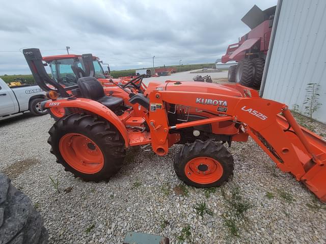 Image of Kubota L3901 equipment image 1