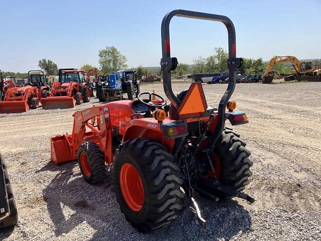 Image of Kubota L3901 equipment image 3