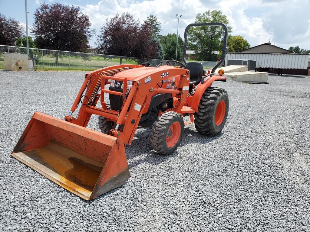 Main image Kubota L3901