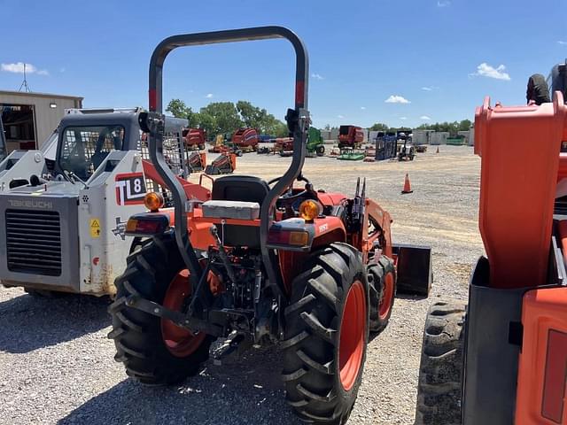 Image of Kubota L3901 equipment image 2