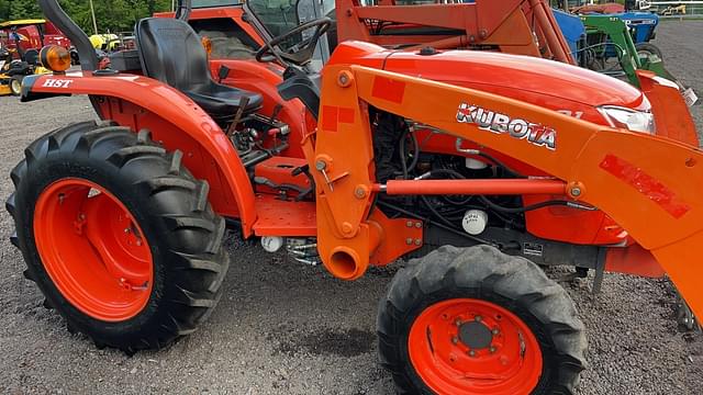 Image of Kubota L3901 equipment image 4
