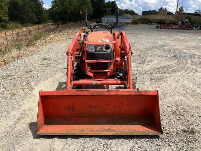 Image of Kubota L3901 equipment image 2