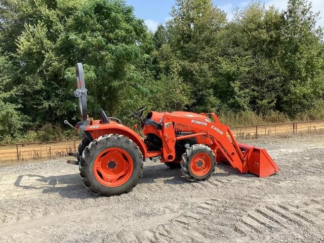 Image of Kubota L3901 equipment image 2