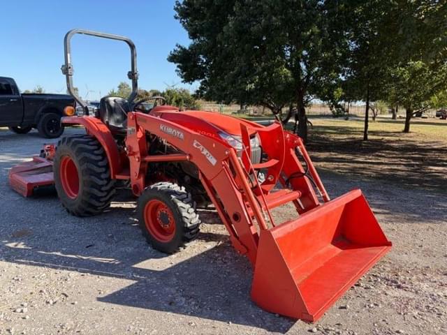 Image of Kubota L3901 equipment image 3