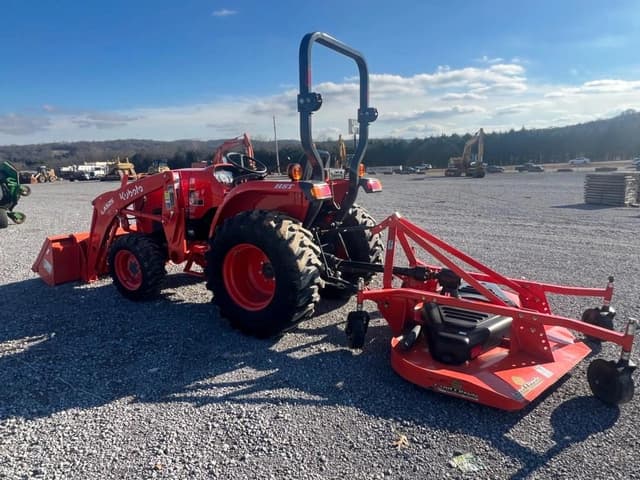 Image of Kubota L3901D equipment image 3