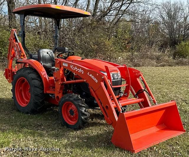 Image of Kubota L3901D equipment image 2