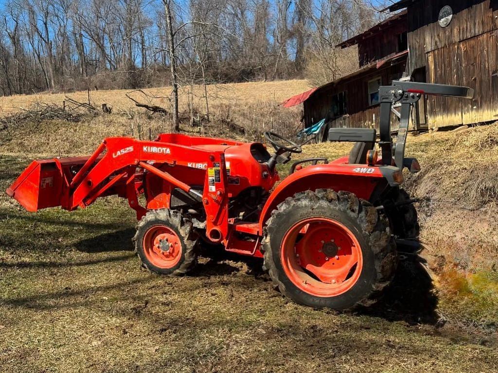 Image of Kubota L3901D Primary image