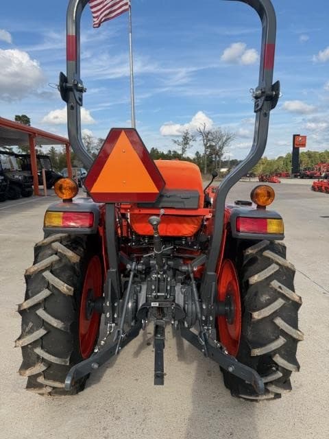 Image of Kubota L3901 Primary Image